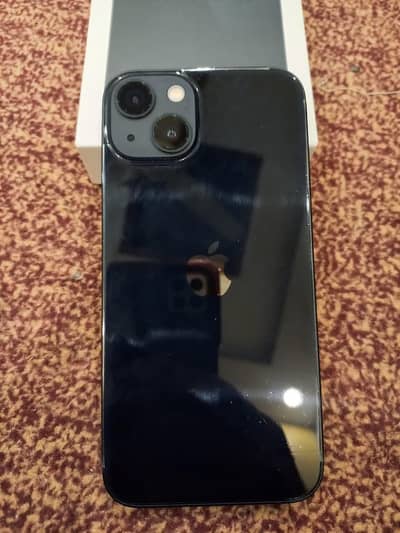 Apple iPhone 13