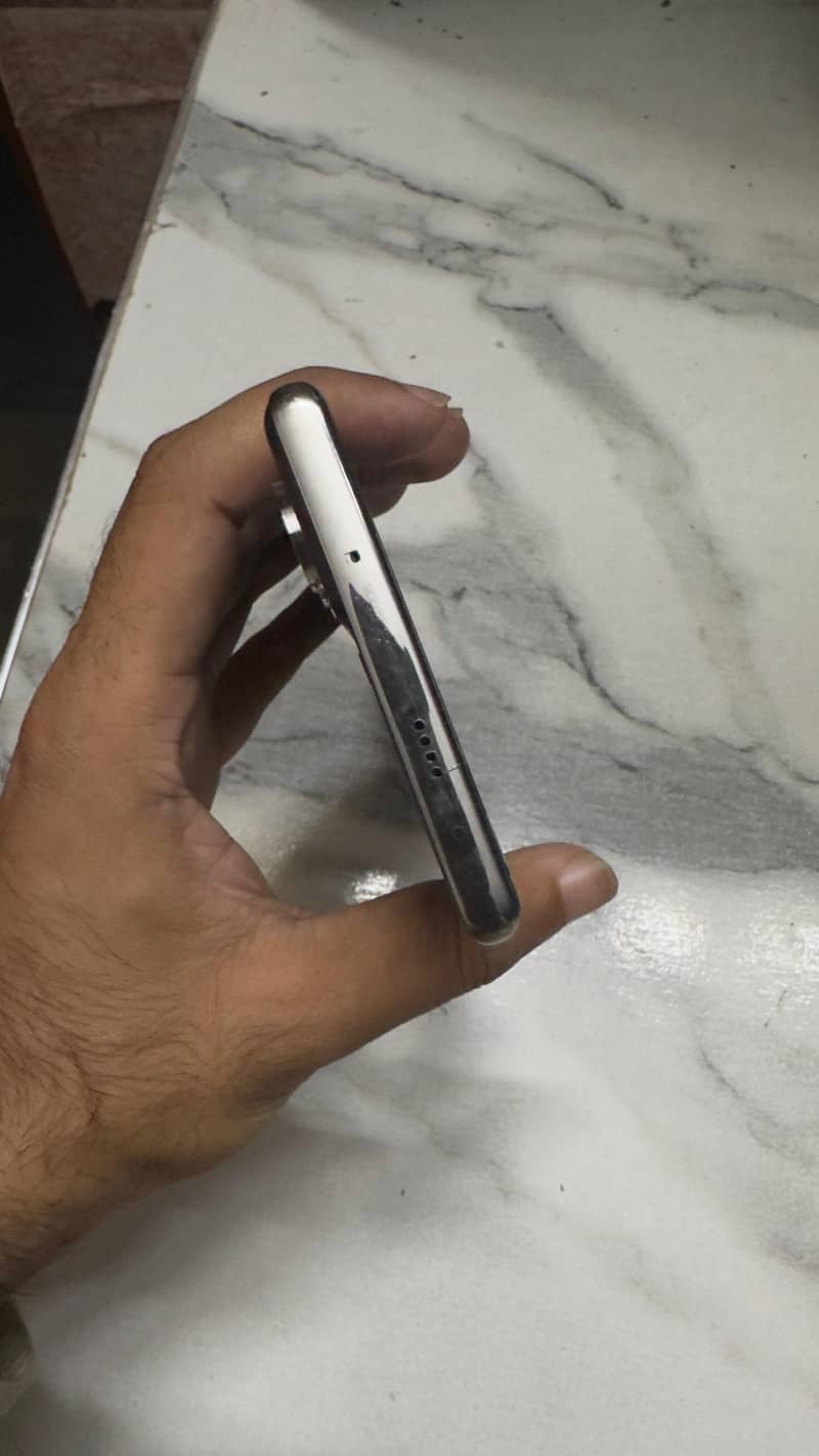 Tecno CAMON 40 Pro 6