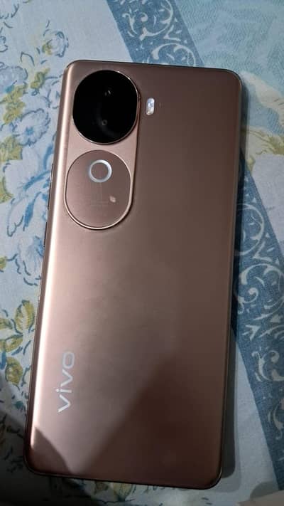Vivo V40e