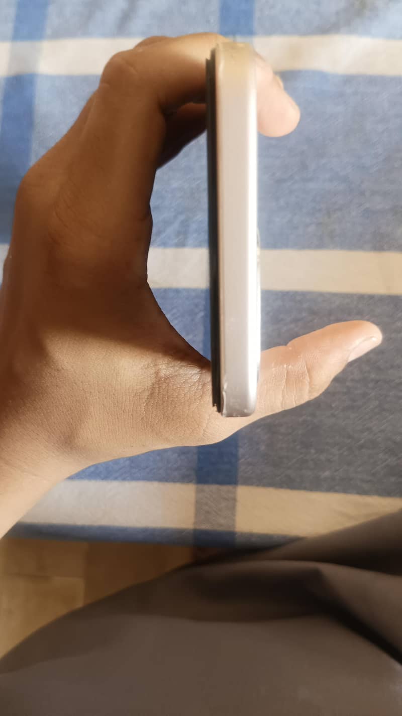 OPPO A6 5