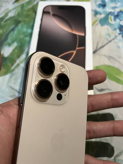 Apple iPhone 16 Pro
