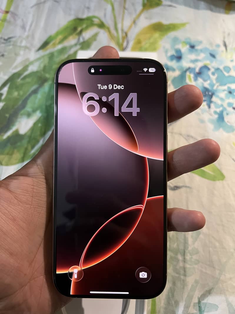 Apple iPhone 16 Pro 3