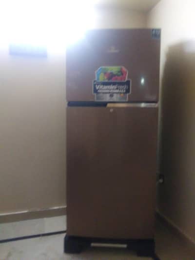 Dawlance double door jumbo fridge in excellent condition