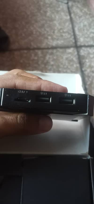 Device for smart tv. .