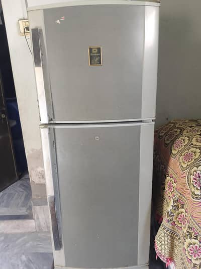 refrigerator for sale only serious buyer's can contact me please