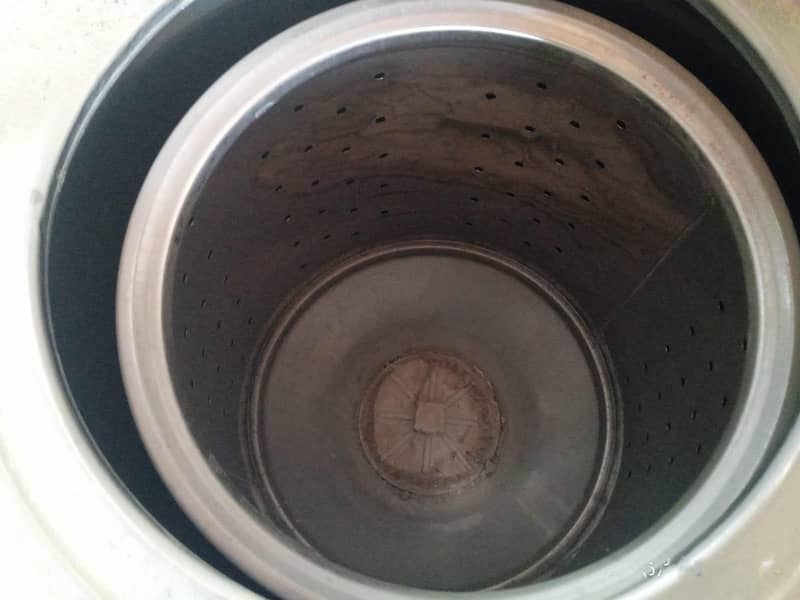 Dryer Spin machine 6