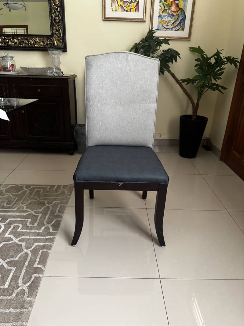 Dining table & chairs 1