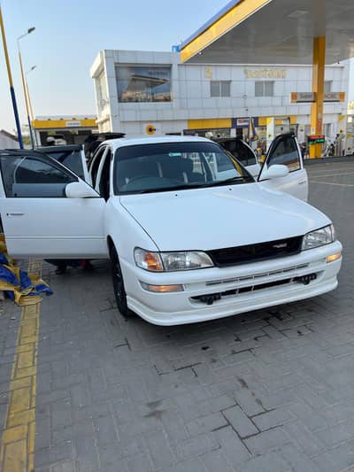Toyota Corolla XE 2000