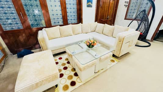 L shaped Sofa 7 Seater With 4 Puffes n Center Table