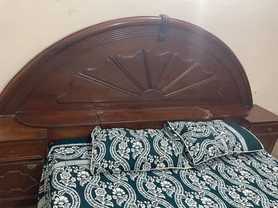 bed old wood 03001188887