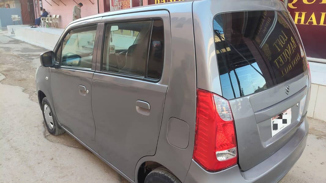 wagon r 2017 8