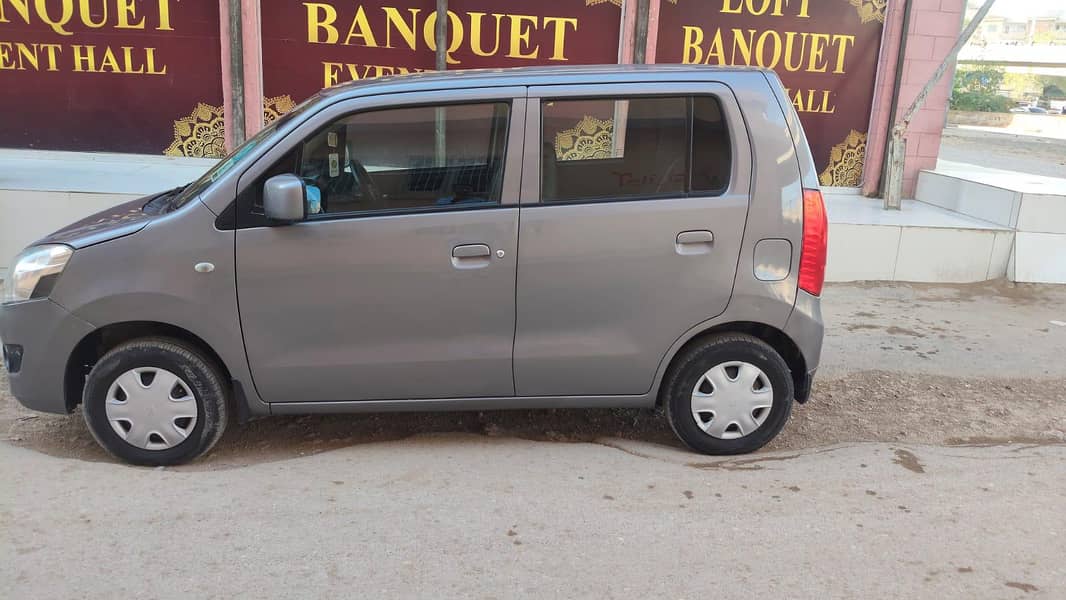 wagon r 2017 10