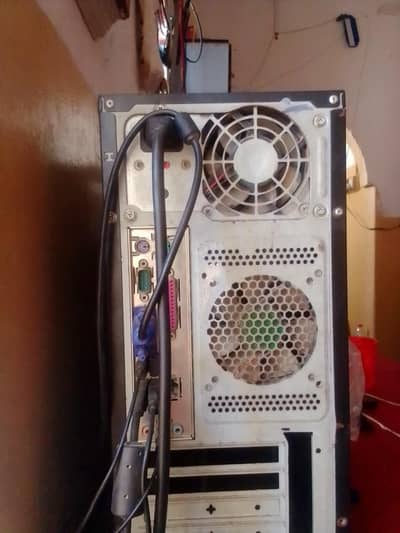 CORE 2 DUO 4GB RAM 250GB HDD