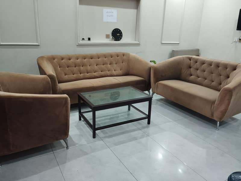 Sofa Set +table 3