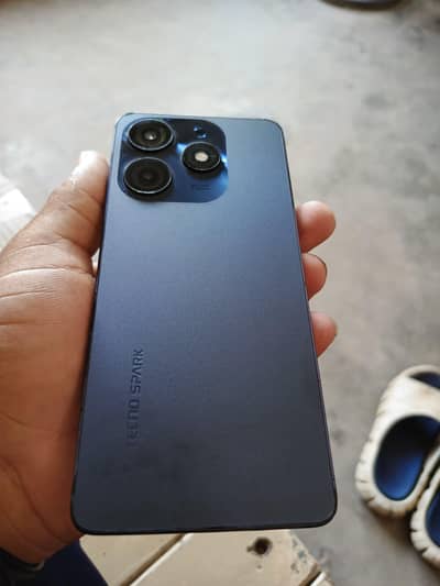 Tecno Spark 10 Pro 8.256 with box read add