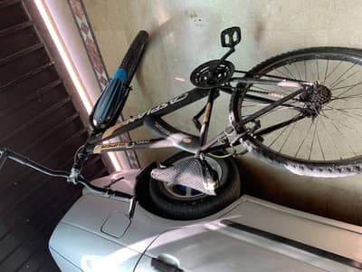 Caspian cycle 26 inch back tyre damage baki all ok