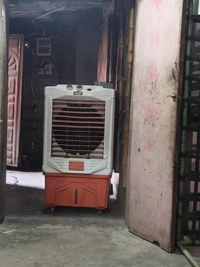 12 volt AC DC  Cooler+12 volt supply sath ha zayada used nhi hwa h