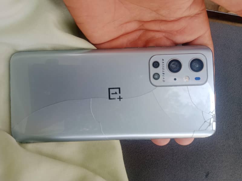 One Plus 9 Pro 3