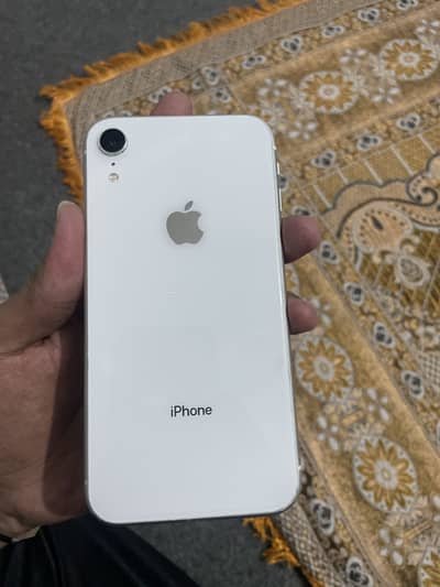 Apple iPhone XR