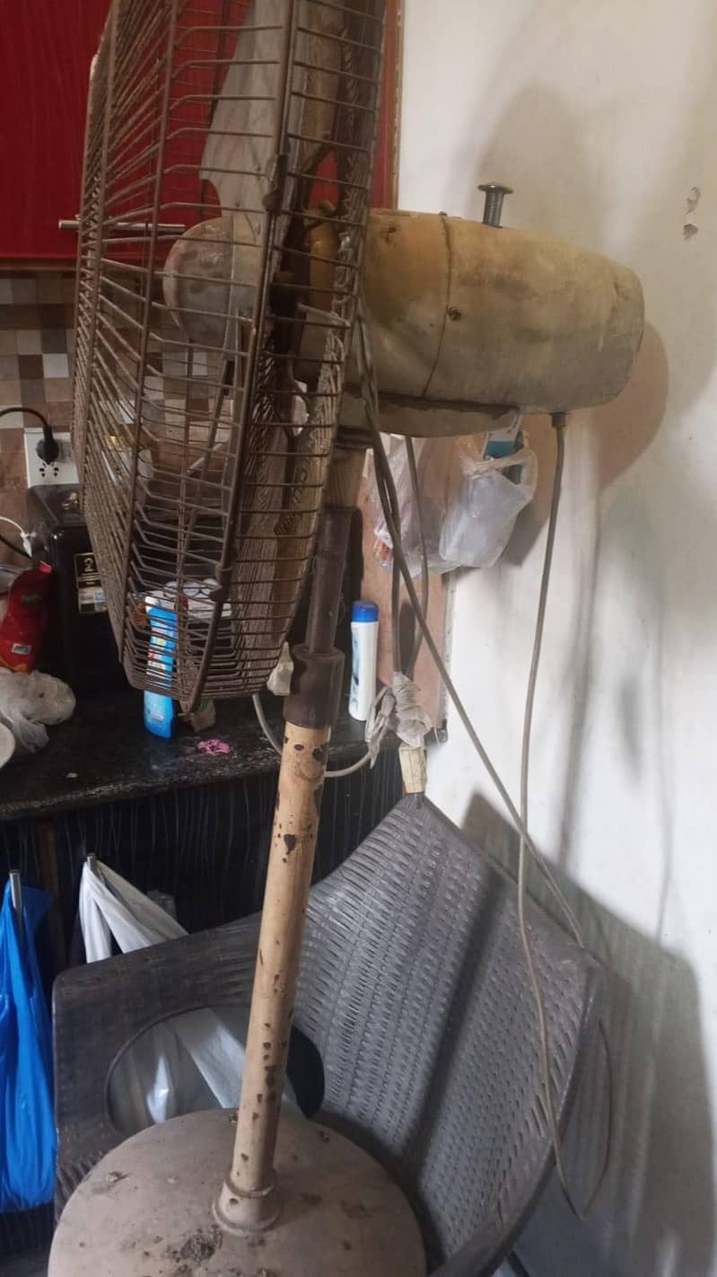 table fan for sale 1