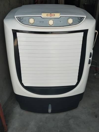 Room air cooler