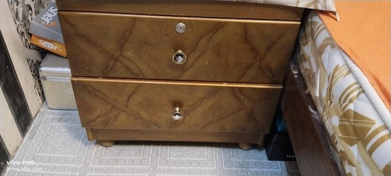 Bed side table and Dressing table with mirror 0