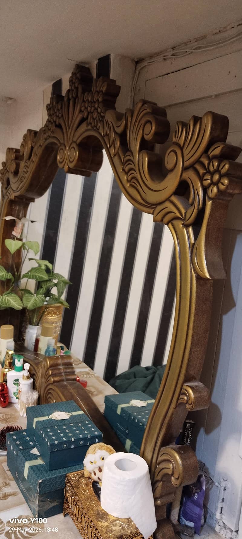 Bed side table and Dressing table with mirror 2