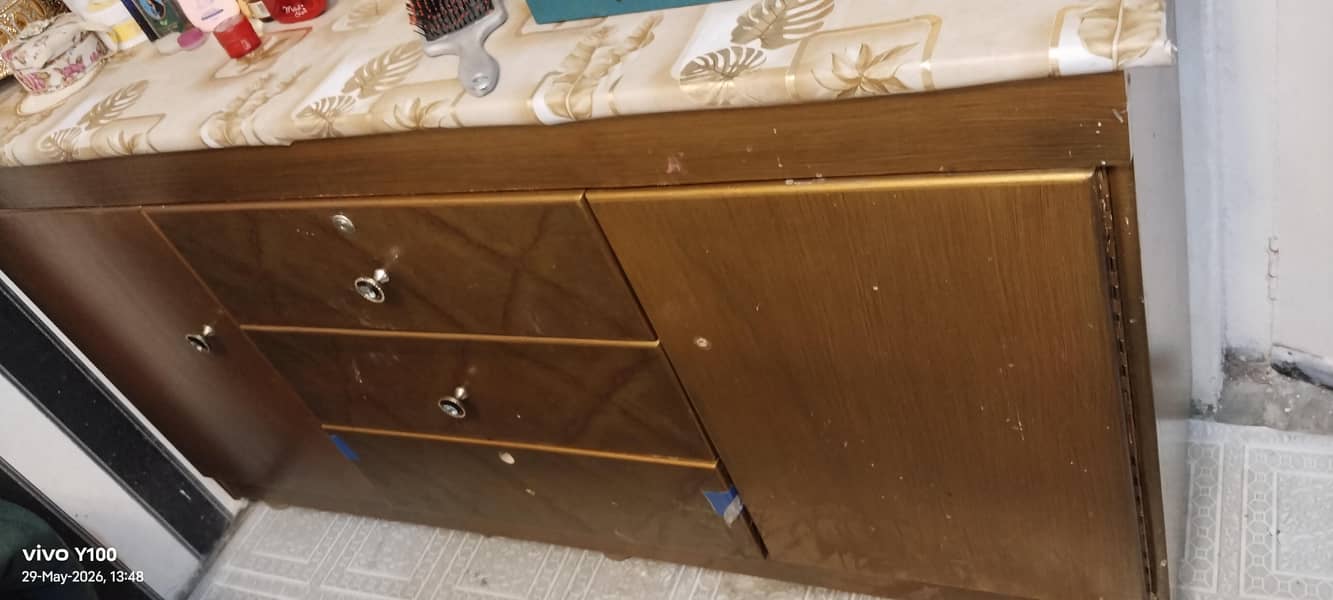 Bed side table and Dressing table with mirror 3