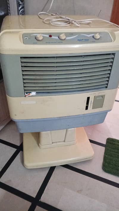 Room air cooler