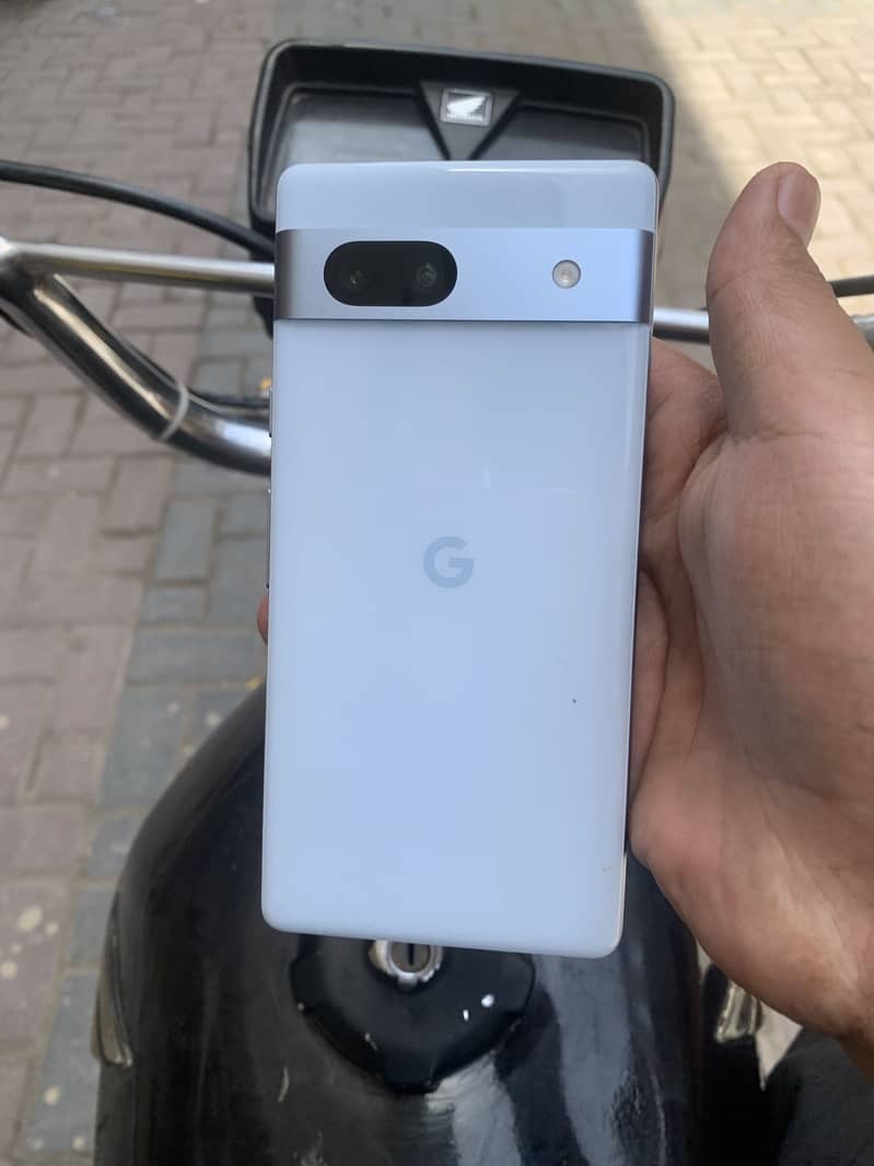 Google Pixel 7a 0