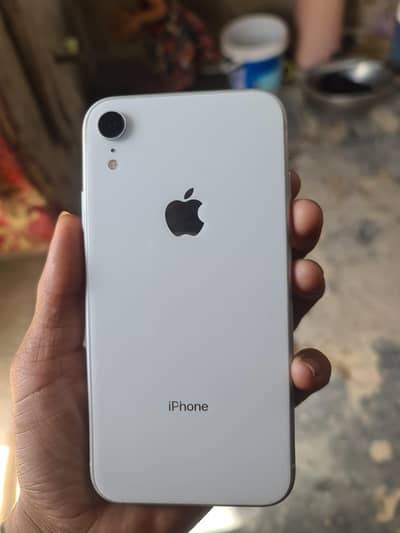 Apple iPhone XR
