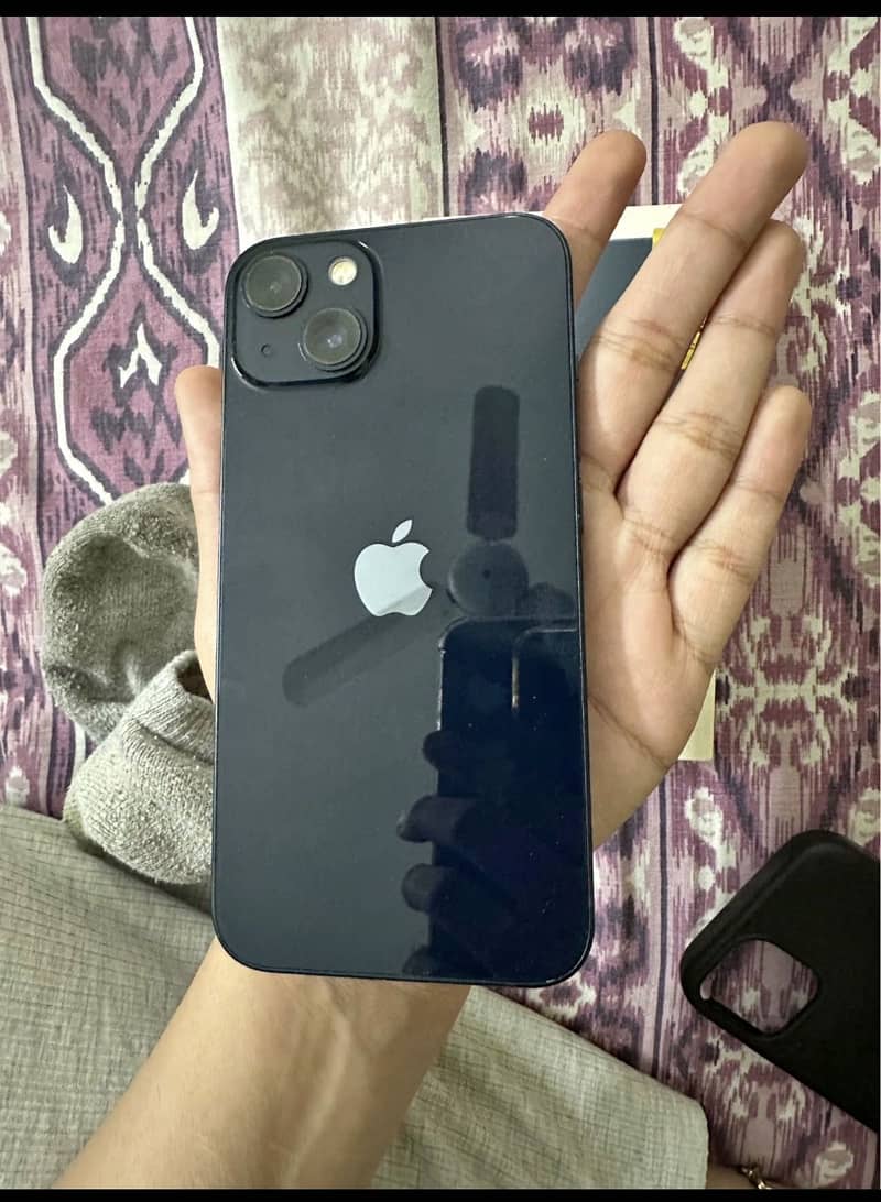 iPhone 13 0
