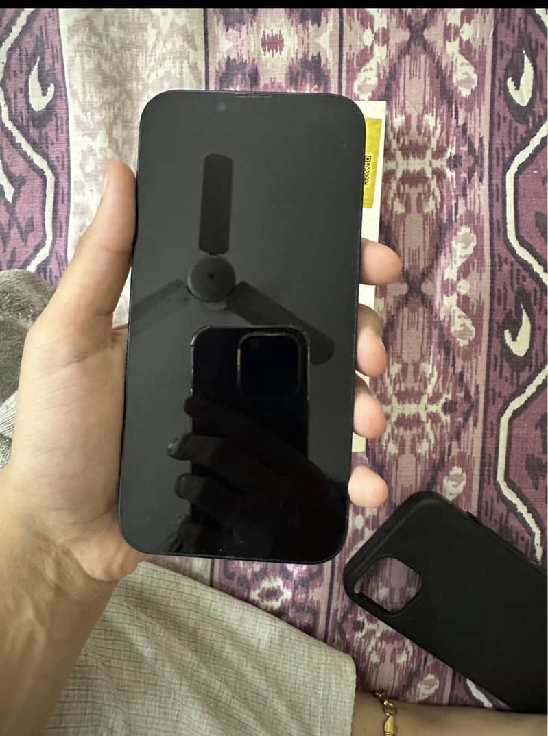 iPhone 13 7