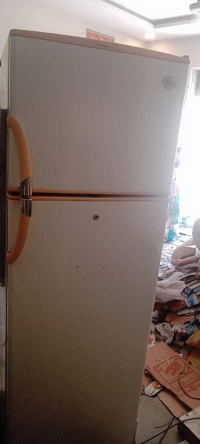 6 fit fridge new condeshn hy ok cooling