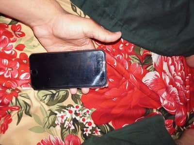 Apple iPhone SE