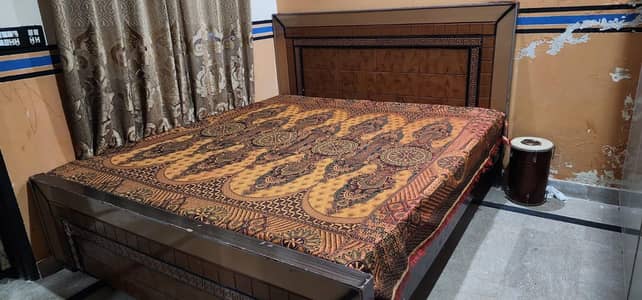 ROOM BED
