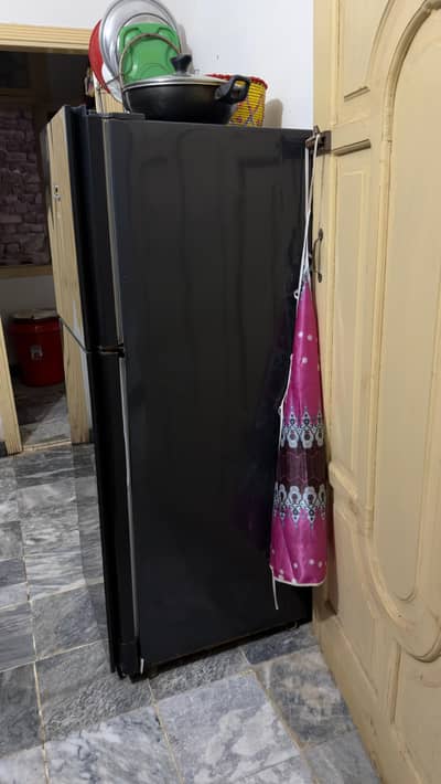 Dawlance Fridge Medium Size For Sale