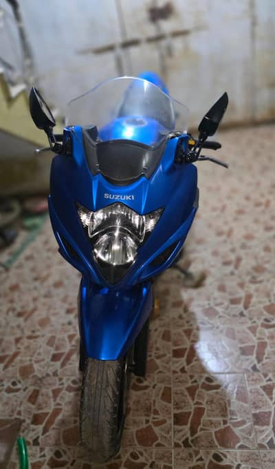 Suzuki GSXF 650 cc 4sylnder 2015model