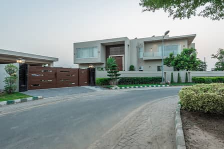 DHA Lahore 2 Kanal Owner Build Design House Fully Furnished With Basement And Swimming Pool 100% Original Pics Available For Rent