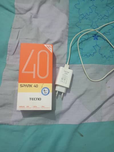 Tecno CAMON 40