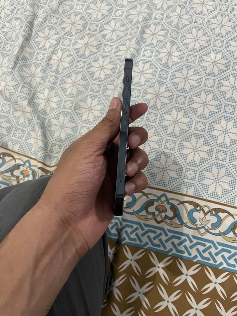Iphone 12 pro 2