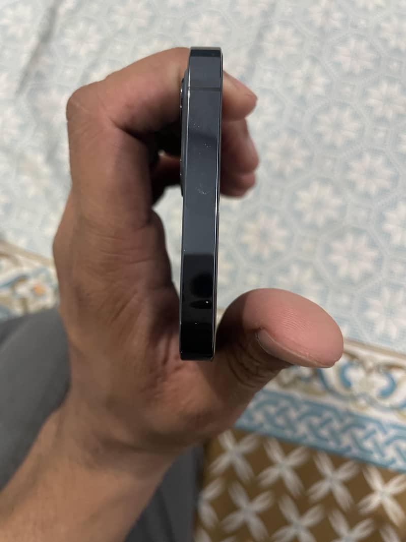 Iphone 12 pro 3