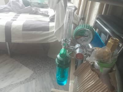 oxygen cylinder