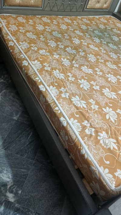 King size mattress