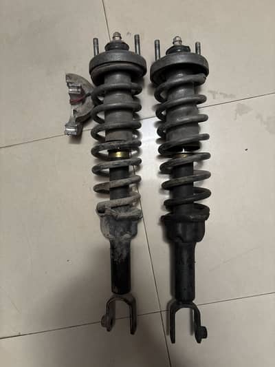 Honda civic 1996-2000 ( ek ) rear shocks