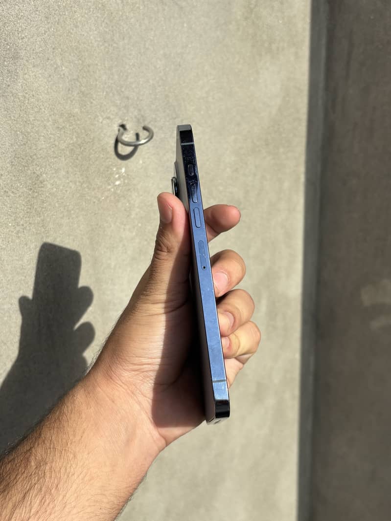 iPhone 13Pro Max 4