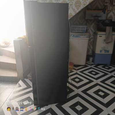 Dawlance refrigerator for sale just one year usey