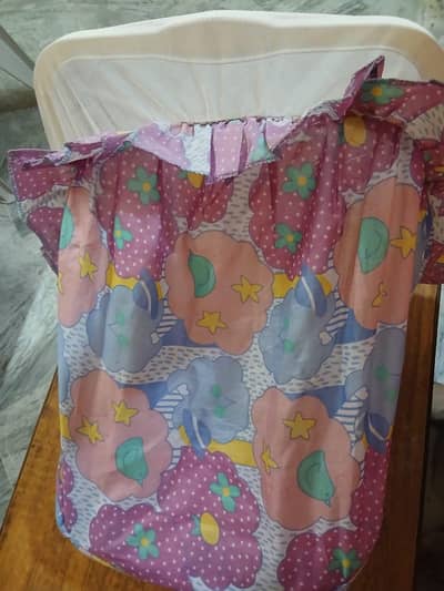 baby cot