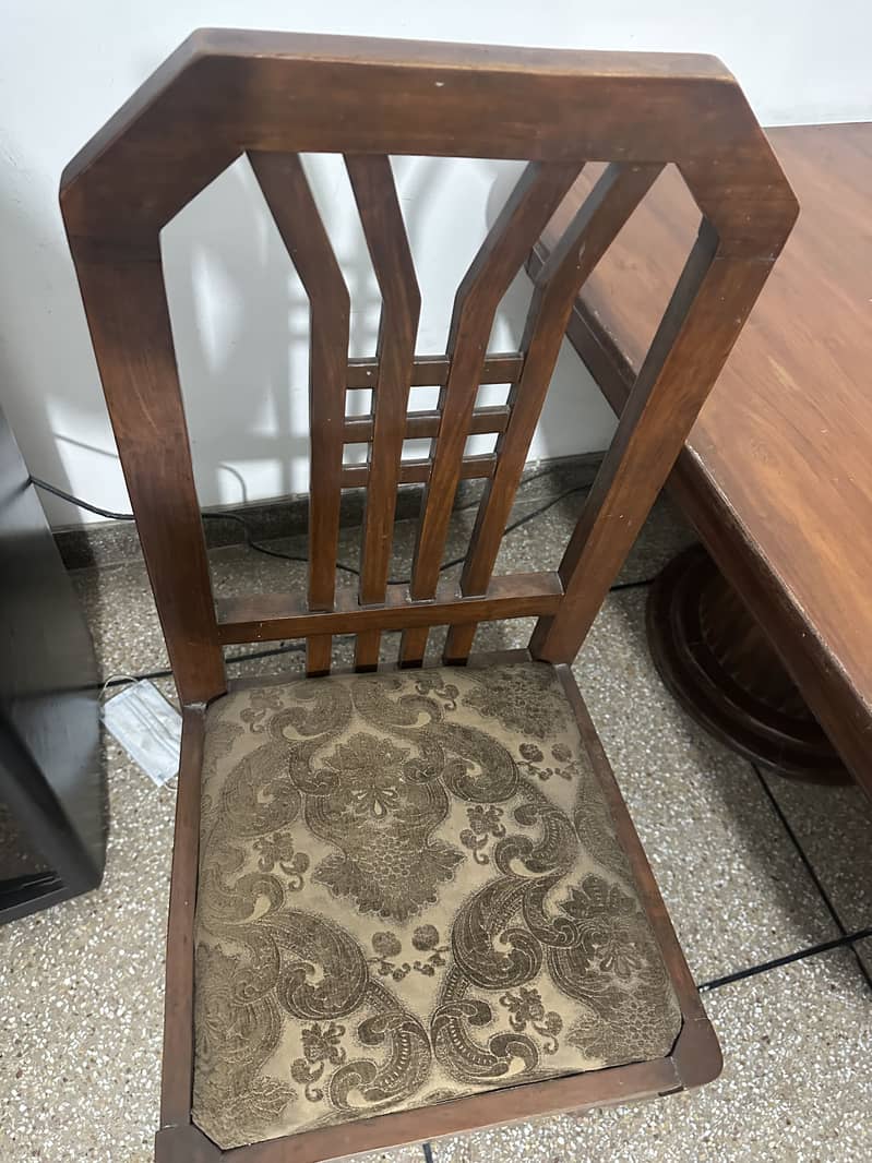 Dinning Table 4
