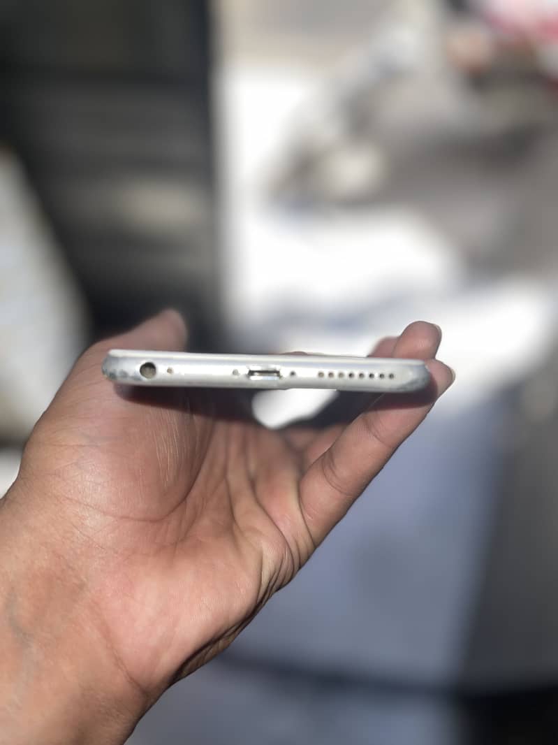 iPhone 6S Plus 2